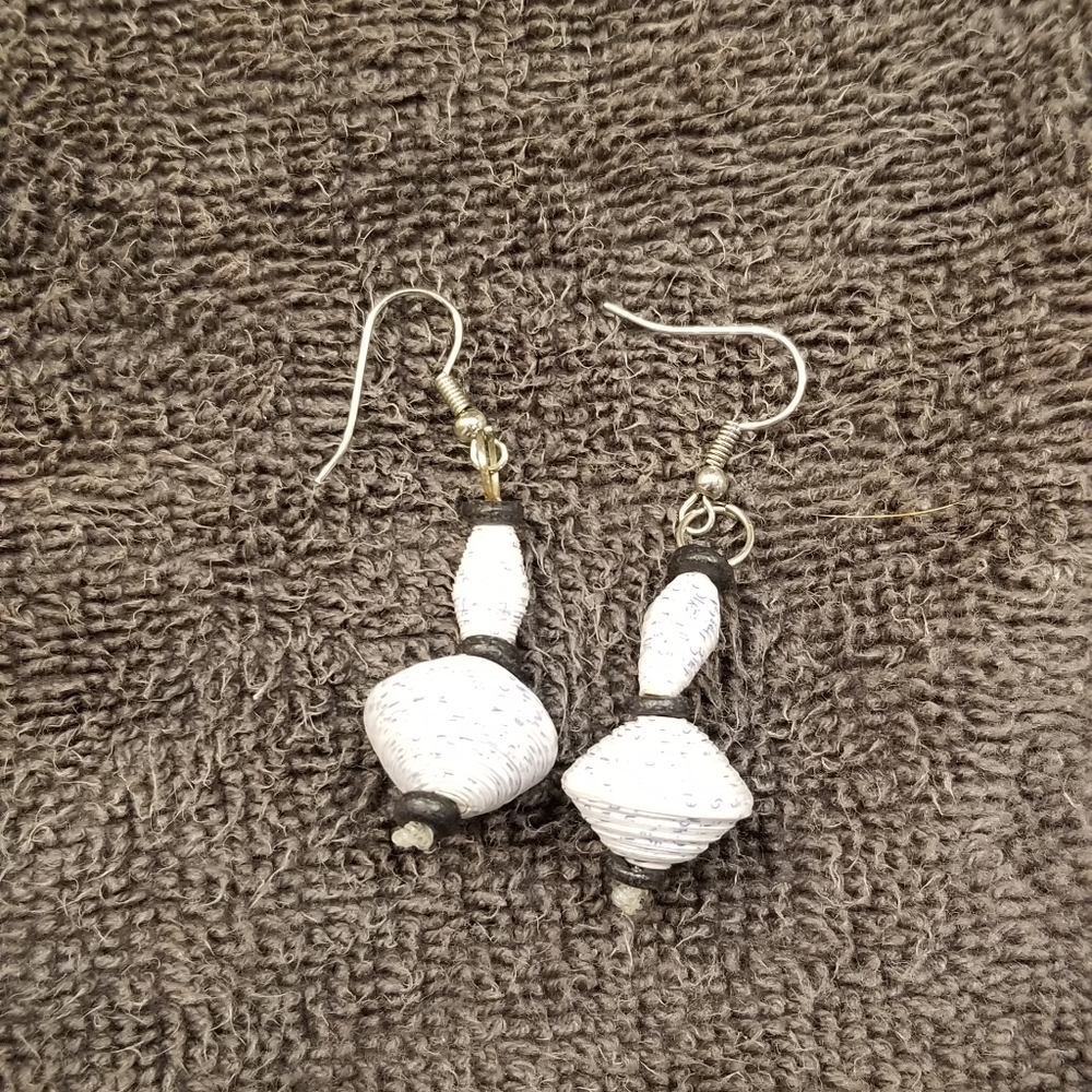 Paper earrings